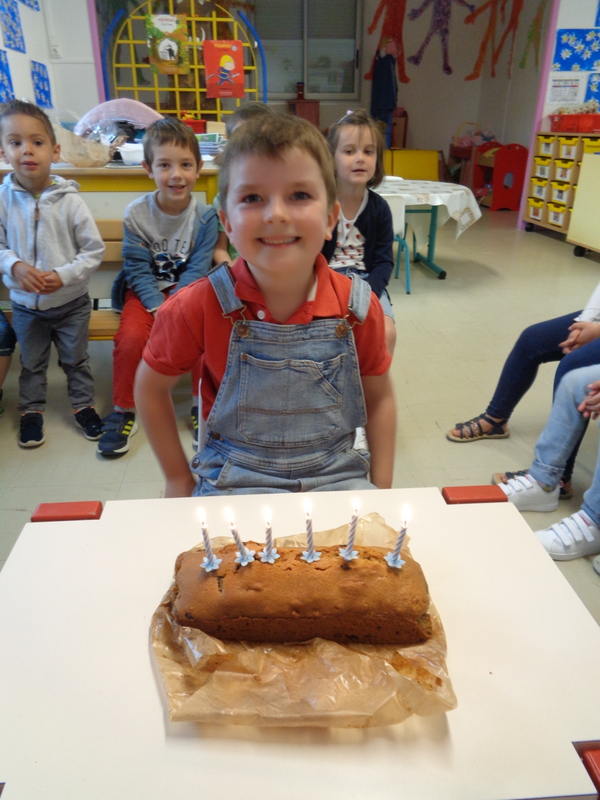 Joyeux Anniversaire A Lauriane Et Hoelig Ecole Coat Pin De Riec Sur Belon