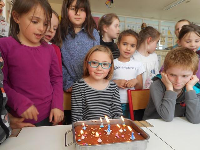 Paloma A 8 Ans Ecole Coat Pin De Riec Sur Belon