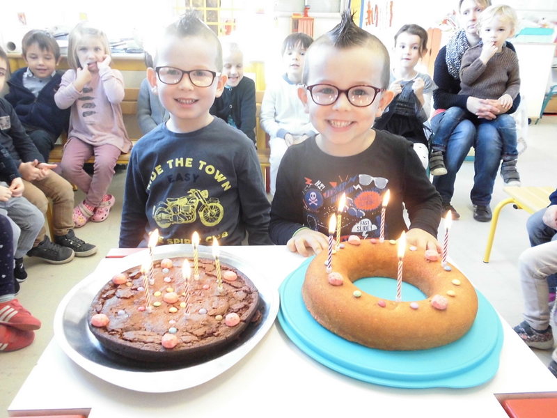 Eliott Et Sacha Ont 5 Ans Ecole Coat Pin De Riec Sur Belon